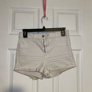 White jean Abercrombie Shorts KIDS